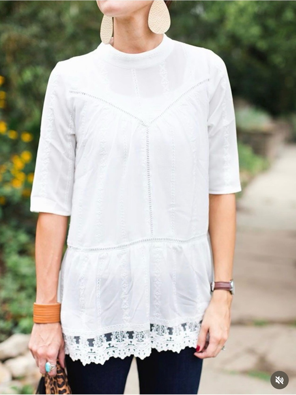 Women's LEITH White Lace-Trim Peplum Top - Picture 4 of 4